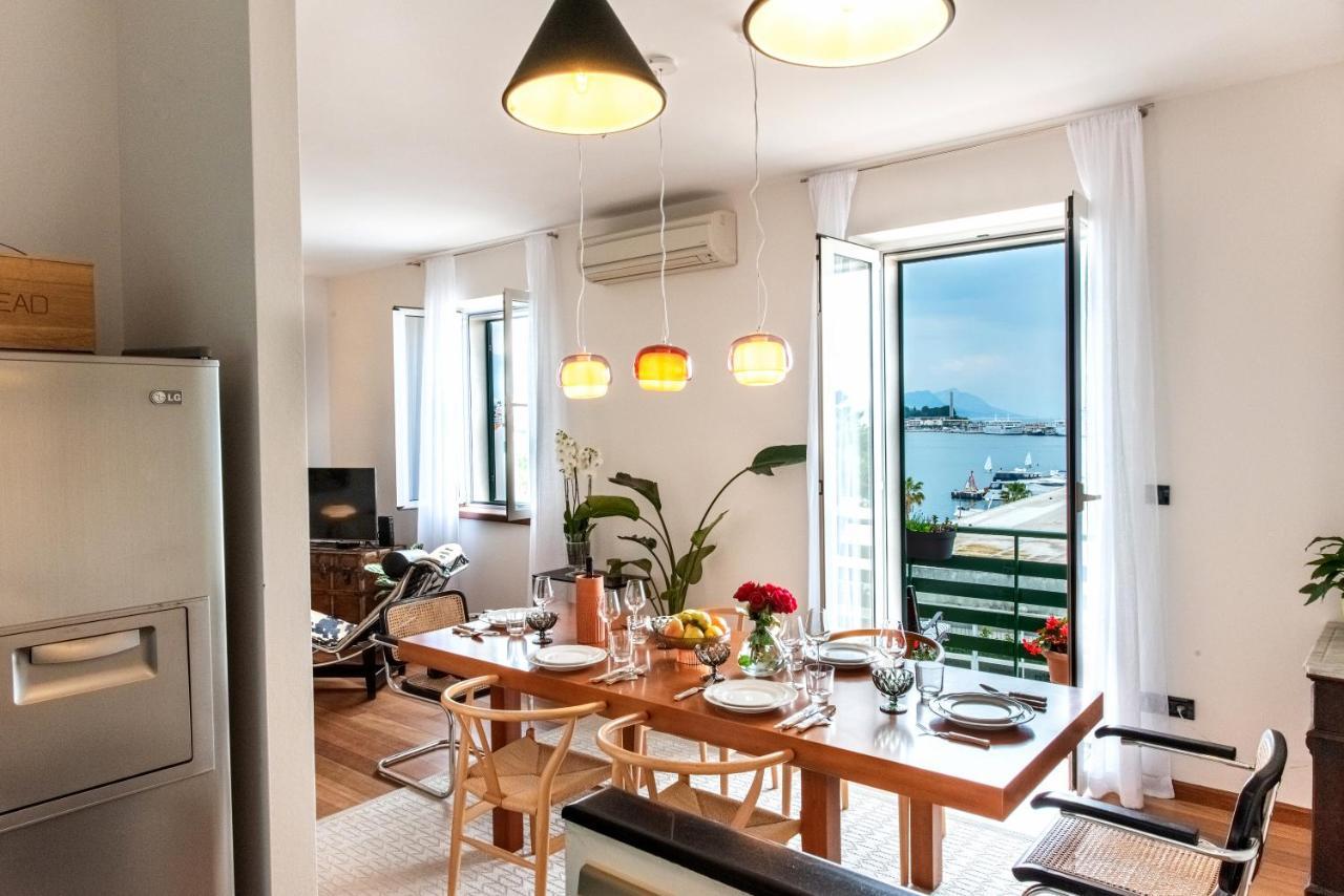 Airy Seafront 1920S Apartment Split Exterior photo